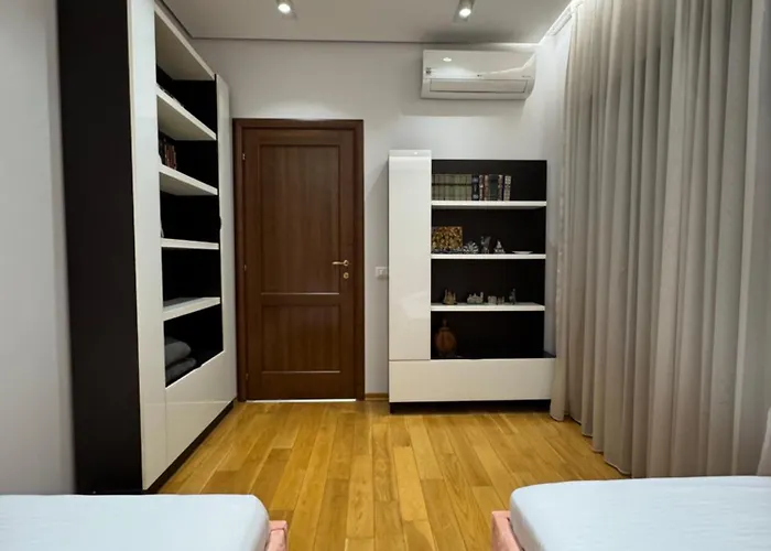 アパート Sam's 1 - ティラナ